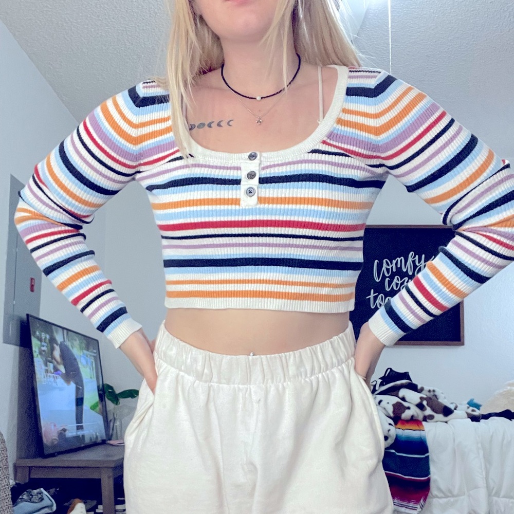 American Eagle Cropped Sweater